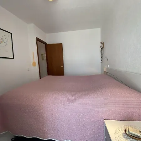 Maison Acces Direct A La *
